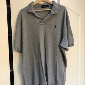 Men’s gray polo shirt
